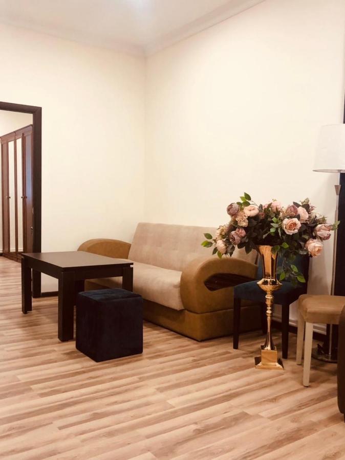 Hasi Hotel Jermuk Extérieur photo